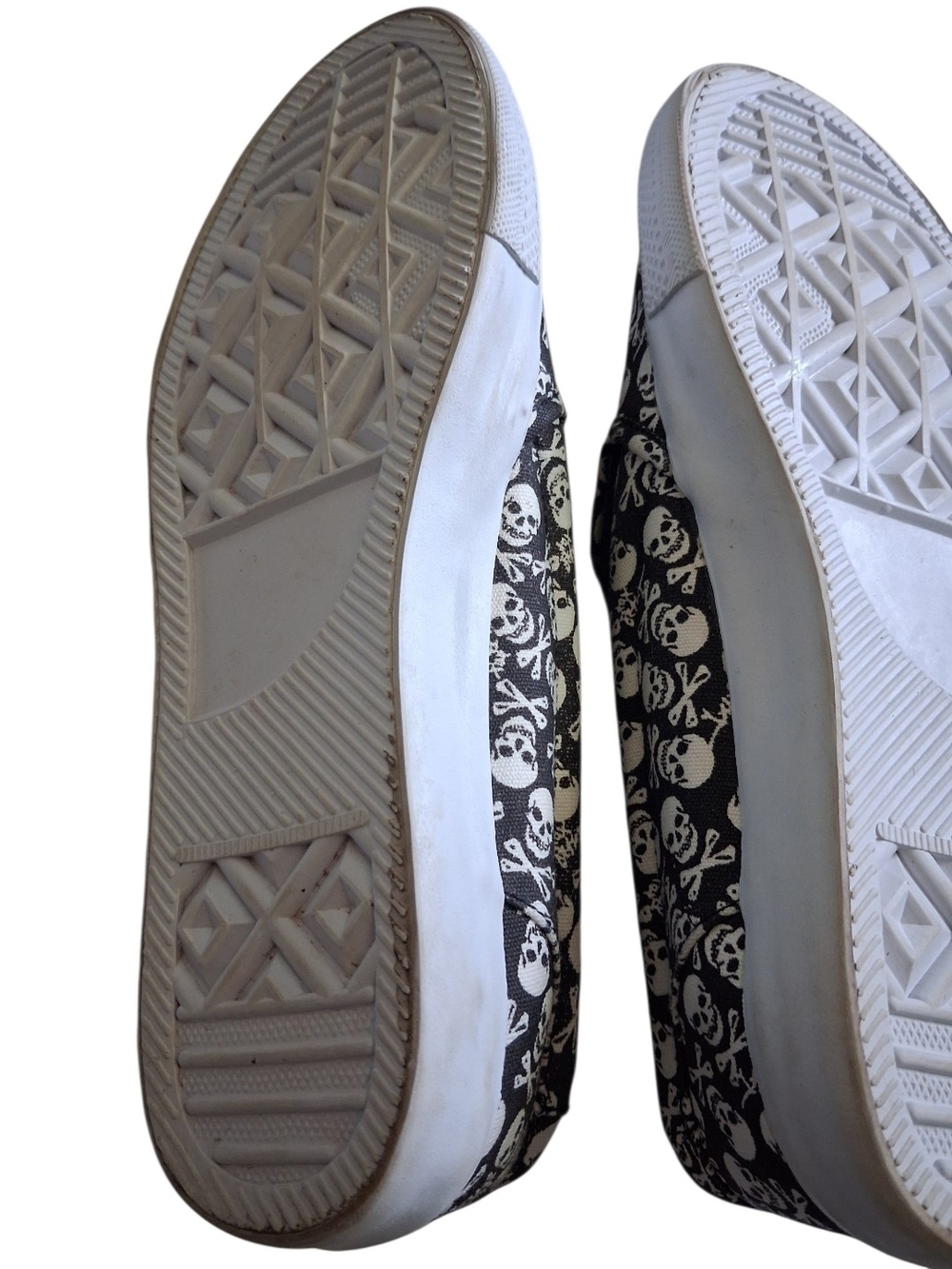 Skull Print Slip-On Sneakers - Betsy Johnson - Picture 5 of 5